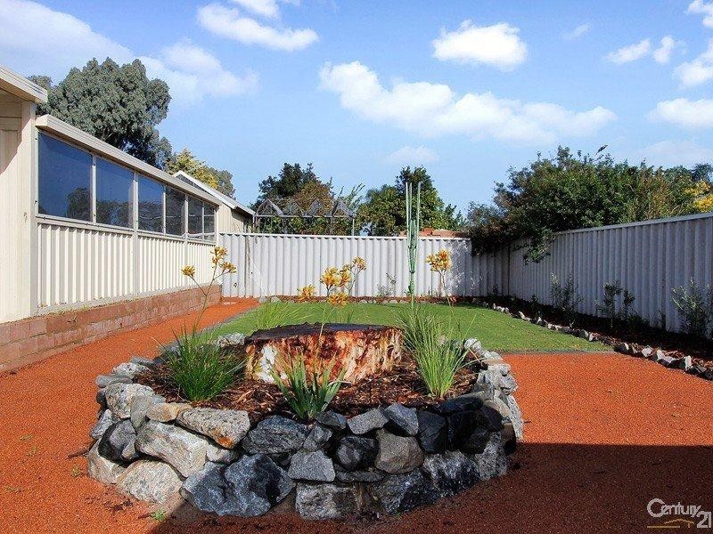 142 Seville Drive, Seville Grove WA 6112