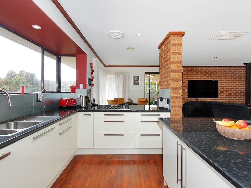 1 Jasper Place, Mount Richon WA 6112