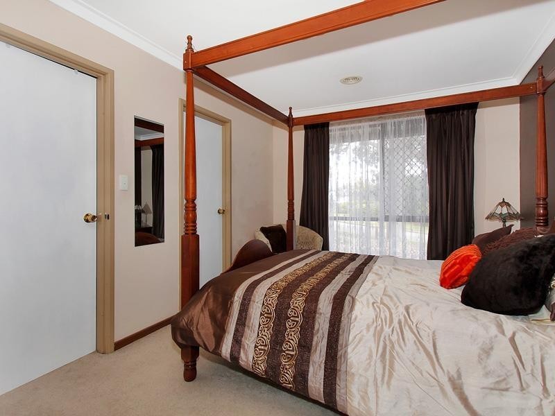 1 Jasper Place, Mount Richon WA 6112