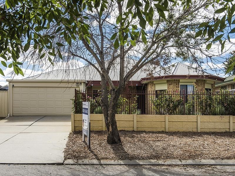 6 Higgs Court, Brookdale WA 6112