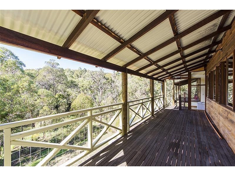 112 Amethyst Crescent, Mount Richon WA 6112