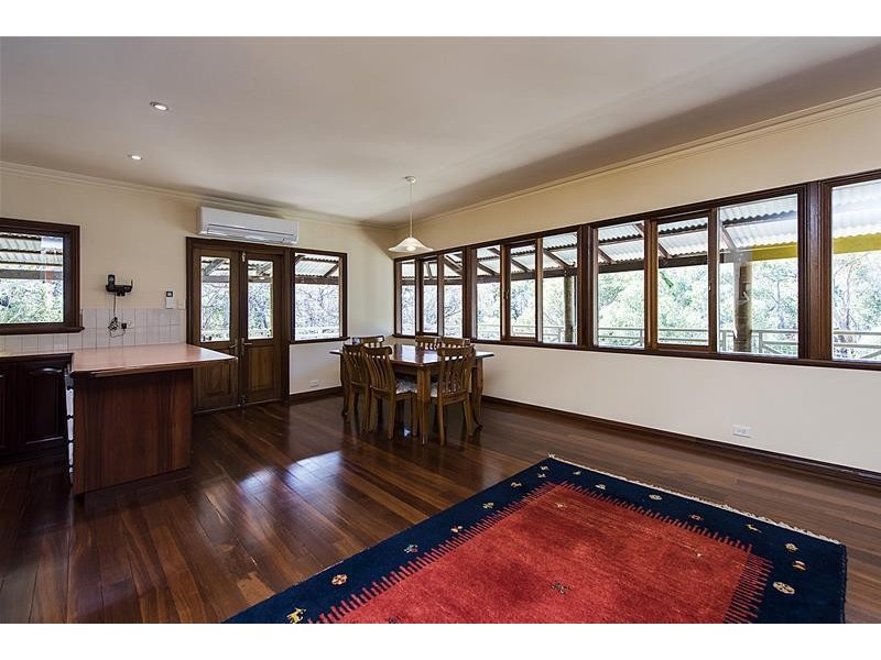 112 Amethyst Crescent, Mount Richon WA 6112