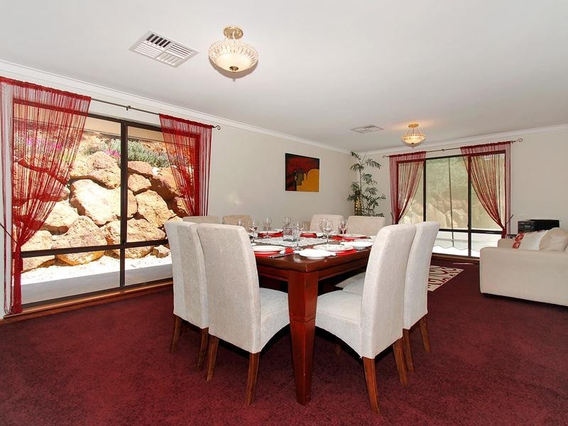 121 Salter Road, Mount Nasura WA 6112