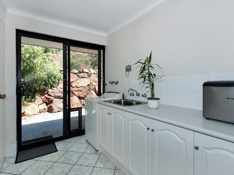 121 Salter Road, Mount Nasura WA 6112