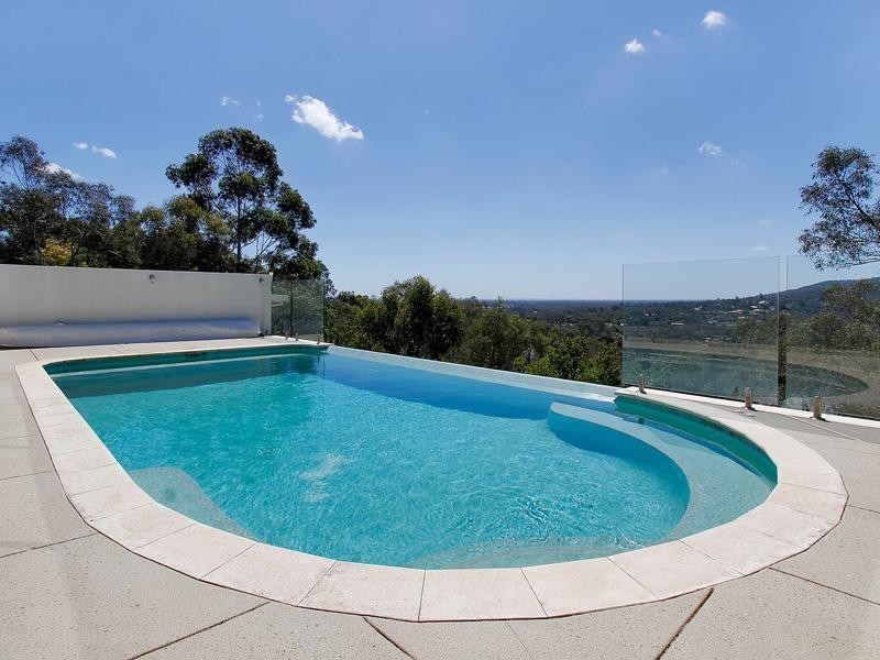 121 Salter Road, Mount Nasura WA 6112