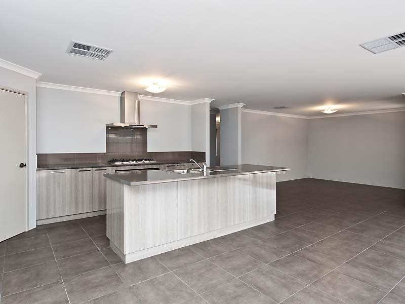 14 Harding Street, Hilbert WA 6112