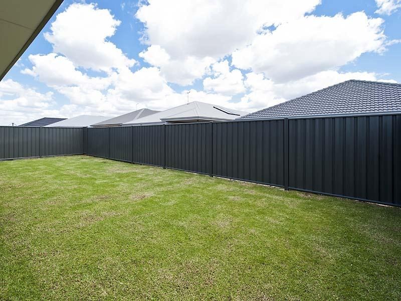 14 Harding Street, Hilbert WA 6112