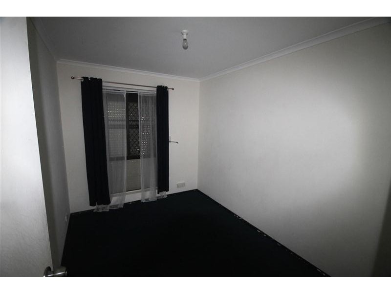 42 Willowmead Way, Kelmscott WA 6111