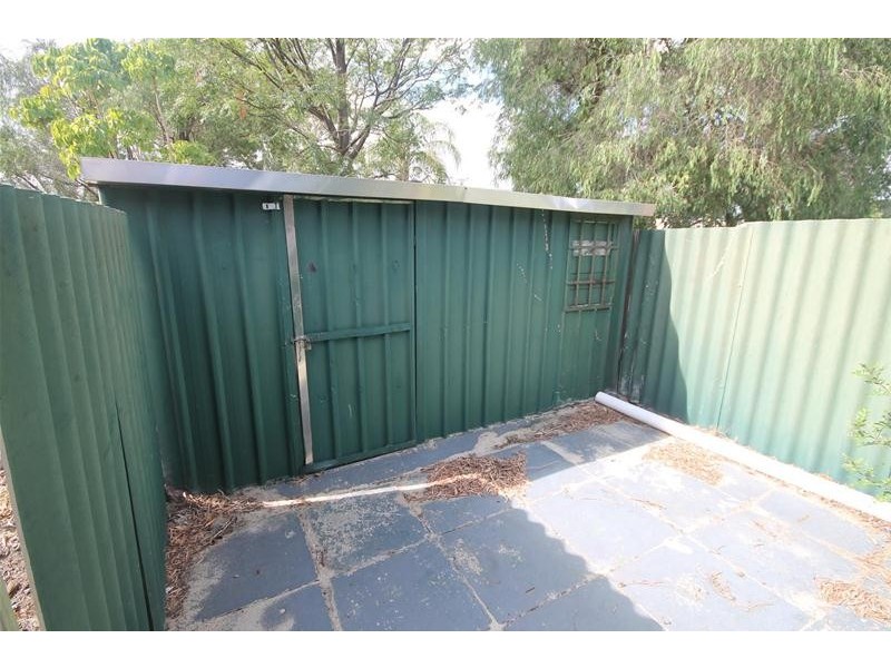 42 Willowmead Way, Kelmscott WA 6111