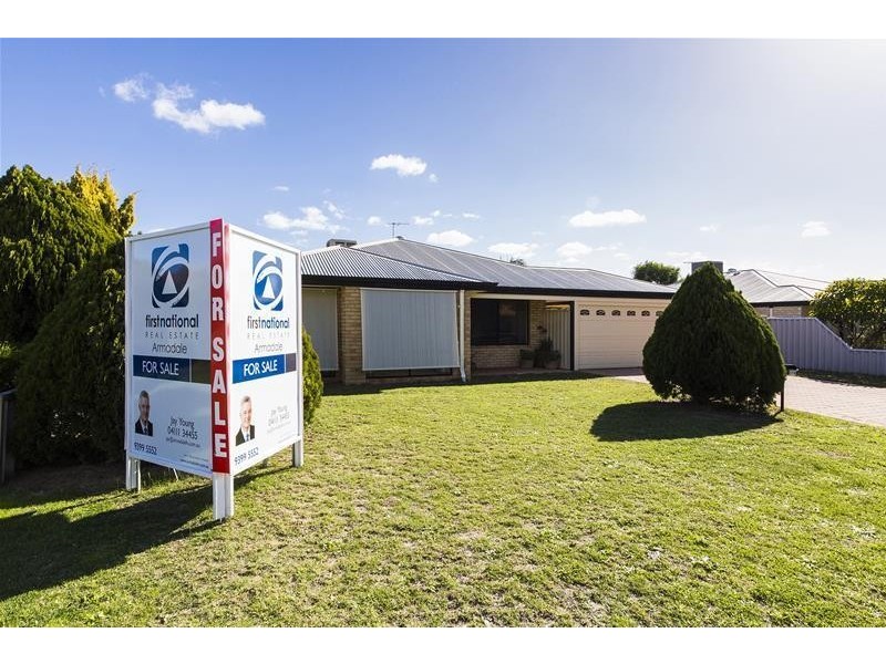 116 Challis Road, Seville Grove WA 6112