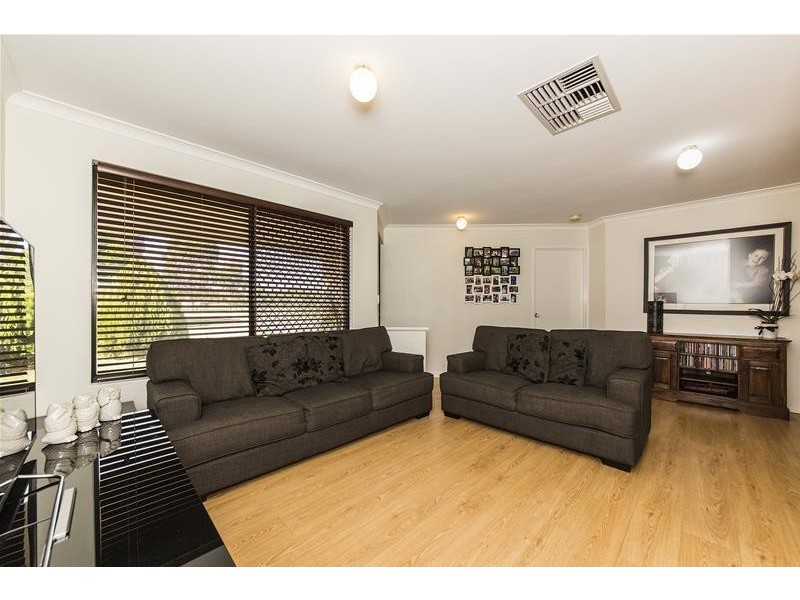 116 Challis Road, Seville Grove WA 6112