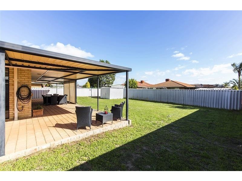 116 Challis Road, Seville Grove WA 6112