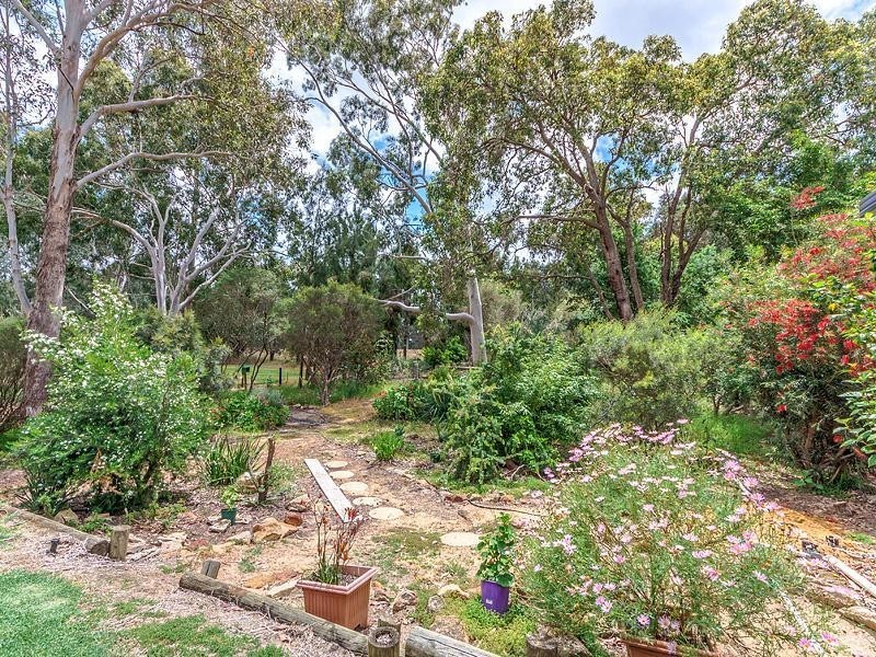 117 Gladstone Drive, Serpentine WA 6125