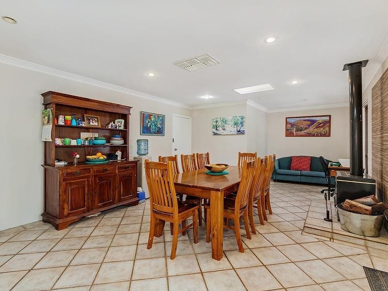 117 Gladstone Drive, Serpentine WA 6125