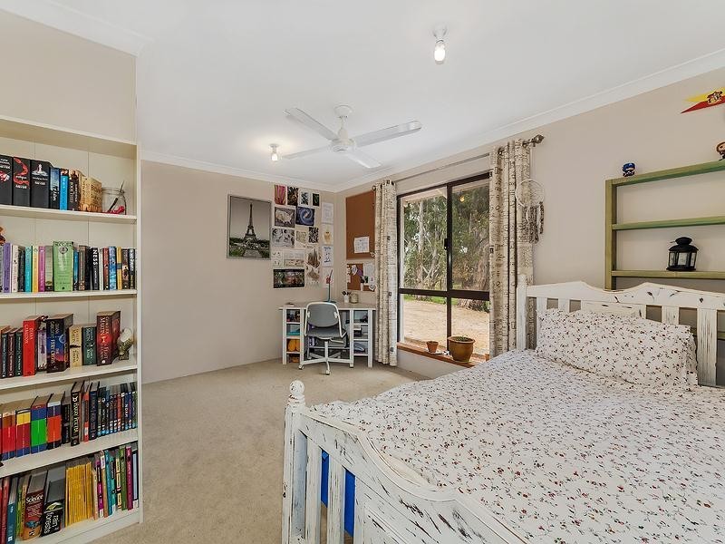 117 Gladstone Drive, Serpentine WA 6125