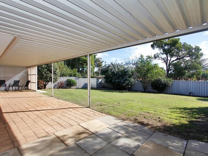 19  Preston Road, Parmelia WA 6167