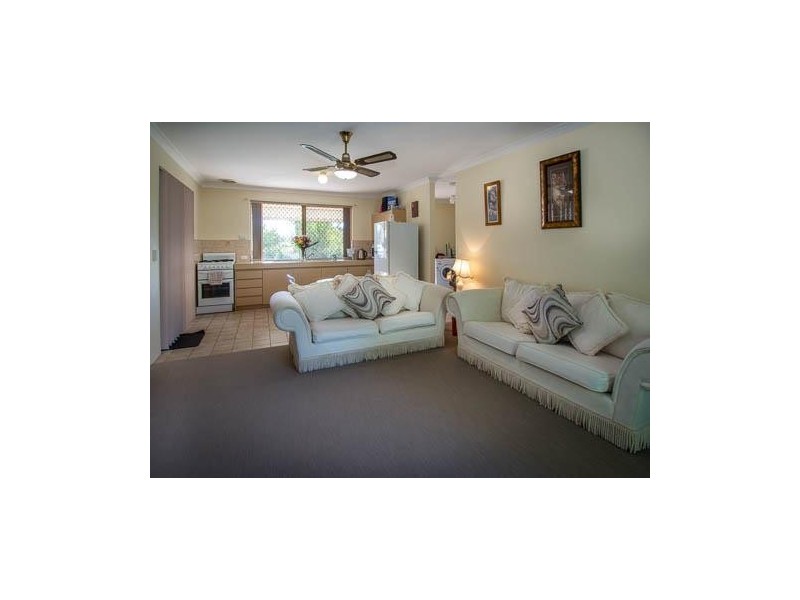 19  Preston Road, Parmelia WA 6167