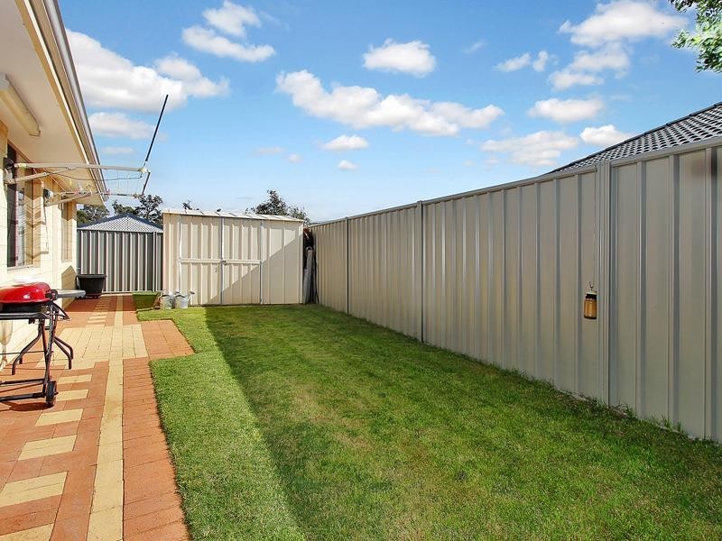 2 Chard Grove, Leda WA 6170
