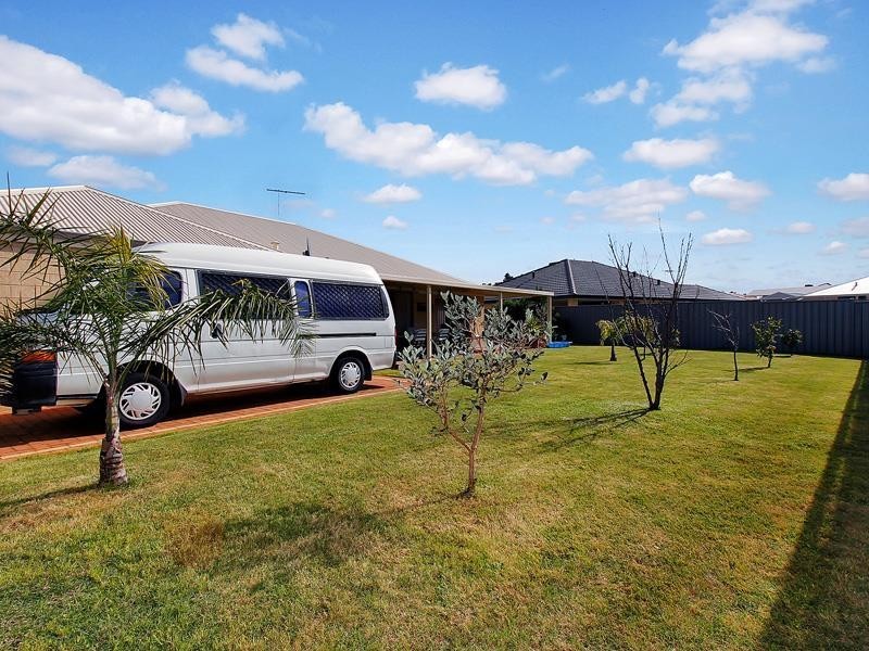 2 Chard Grove, Leda WA 6170