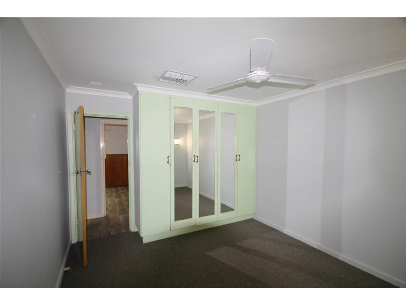 25 Gribble Avenue, Armadale WA 6112