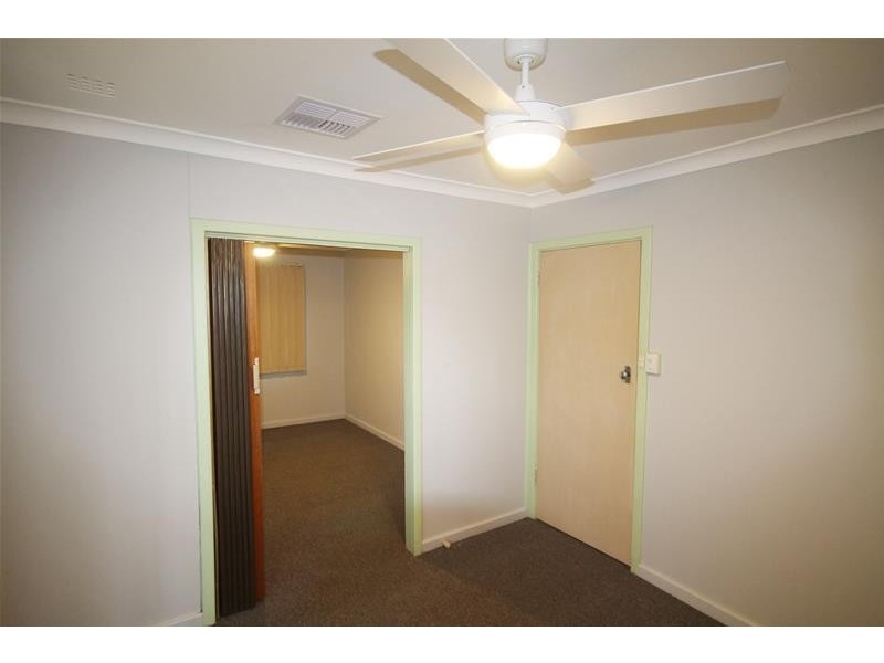 25 Gribble Avenue, Armadale WA 6112