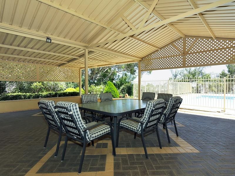 25 Blackwood Drive, Mount Nasura WA 6112