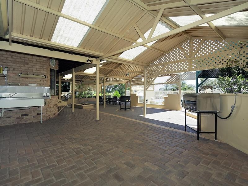 25 Blackwood Drive, Mount Nasura WA 6112