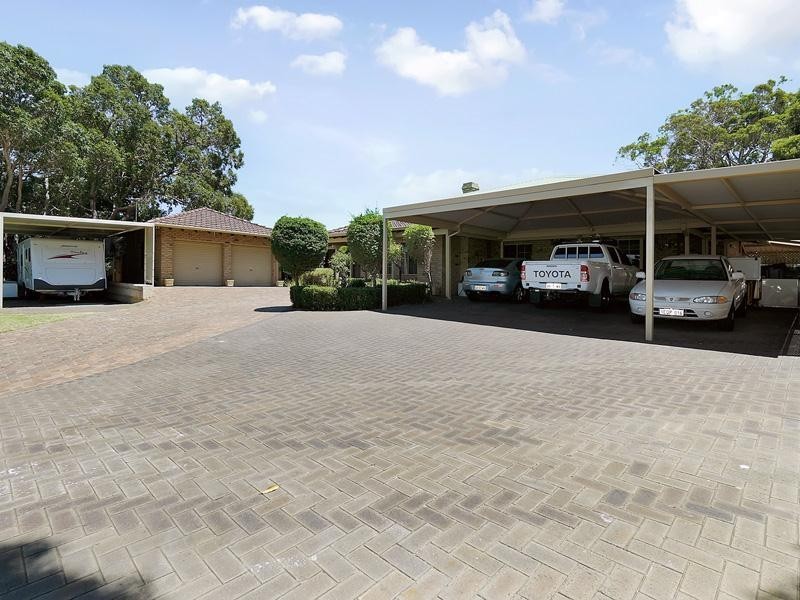 25 Blackwood Drive, Mount Nasura WA 6112