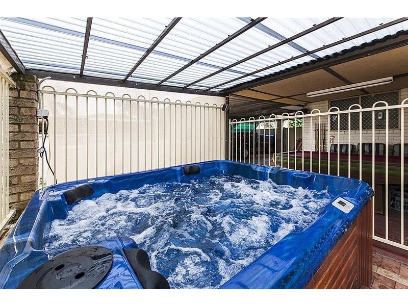 42 Champion Drive, Armadale WA 6112