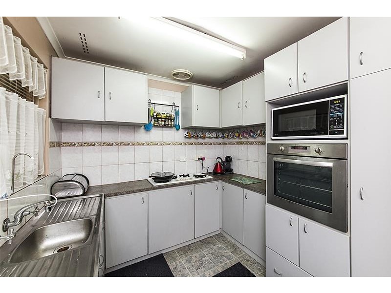 42 Champion Drive, Armadale WA 6112