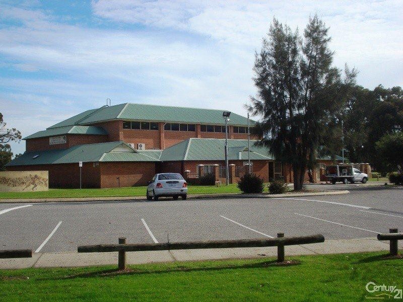 27 Tia Avenue, High Wycombe WA 6057