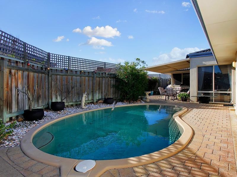 10 Prescott Court, Parkwood WA 6147