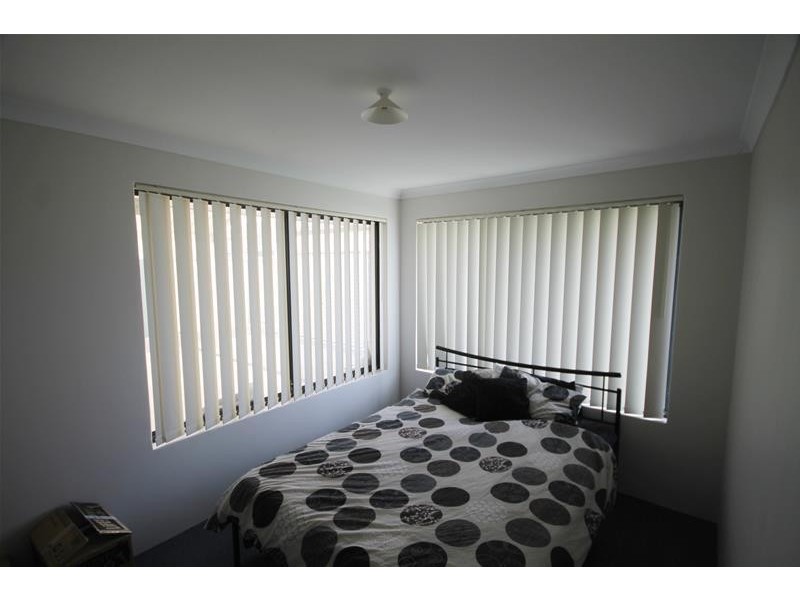 25 Edinburgh Road, Seville Grove WA 6112