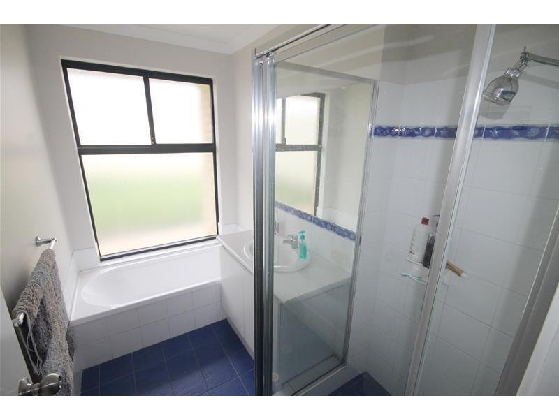 25 Edinburgh Road, Seville Grove WA 6112