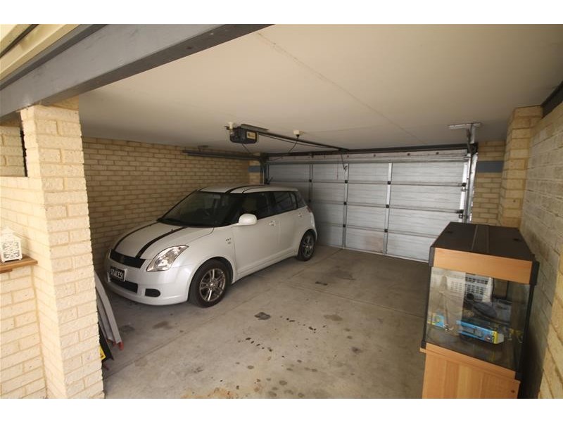 25 Edinburgh Road, Seville Grove WA 6112