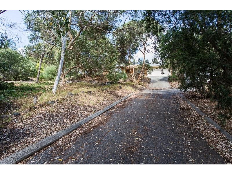 89 Amethyst Crescent, Mount Richon WA 6112