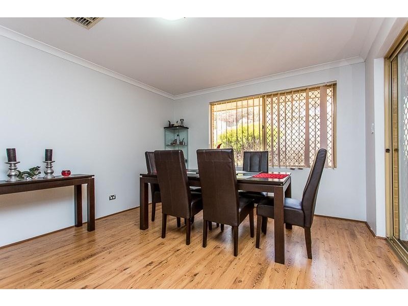 89 Amethyst Crescent, Mount Richon WA 6112