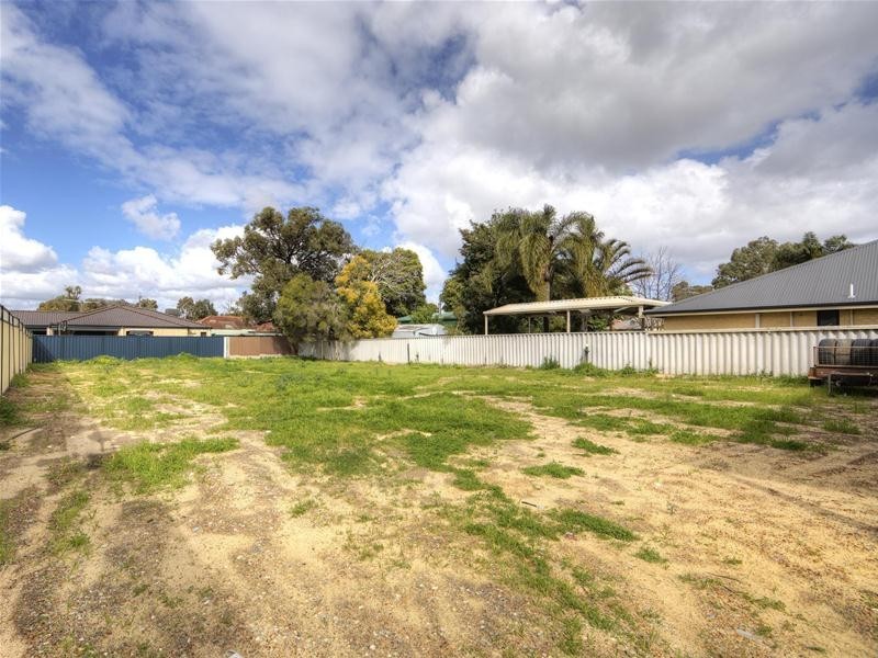 23 Tia Avenue, High Wycombe WA 6057