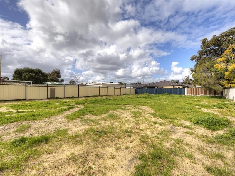 23 Tia Avenue, High Wycombe WA 6057