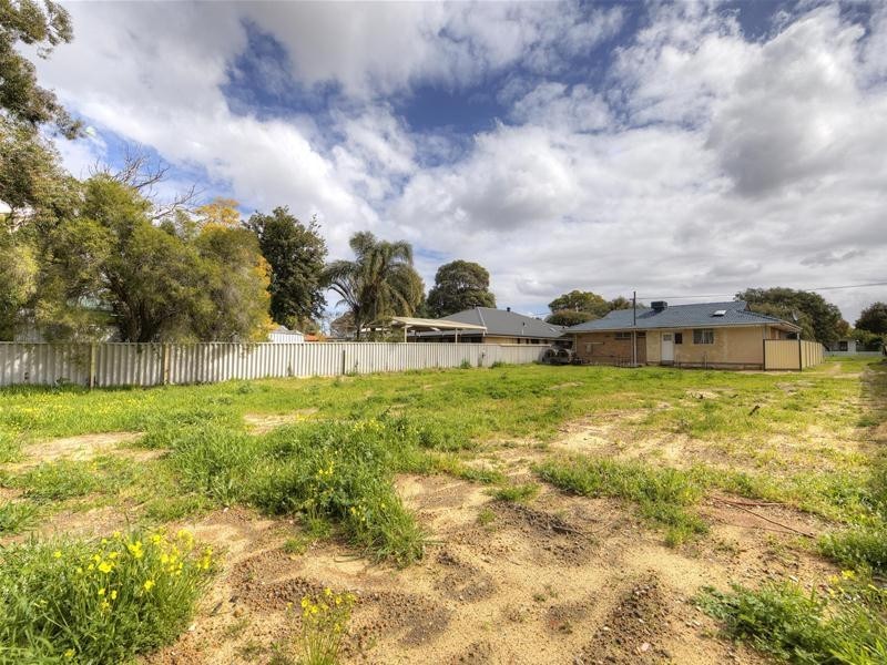 23 Tia Avenue, High Wycombe WA 6057