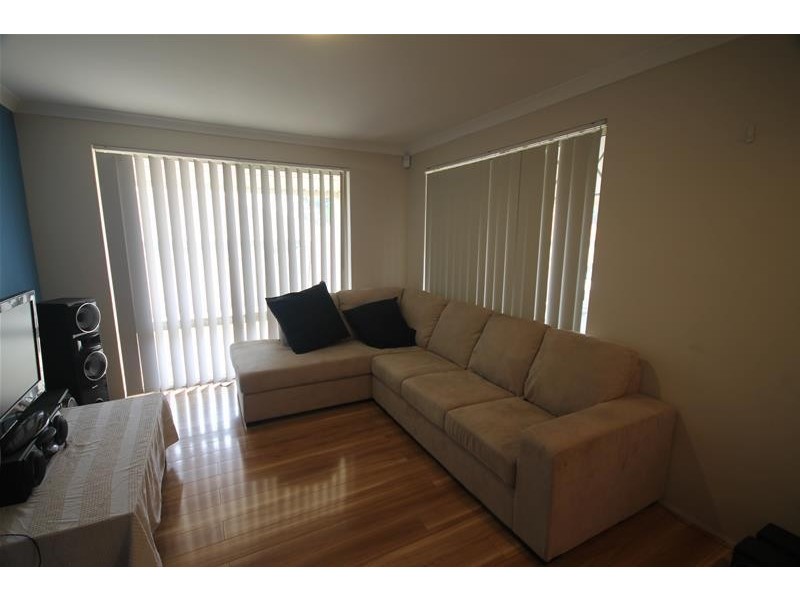 4 Fernie Court, Brookdale WA 6112