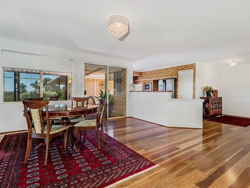 17 Three Kangaroos Way, Byford WA 6122