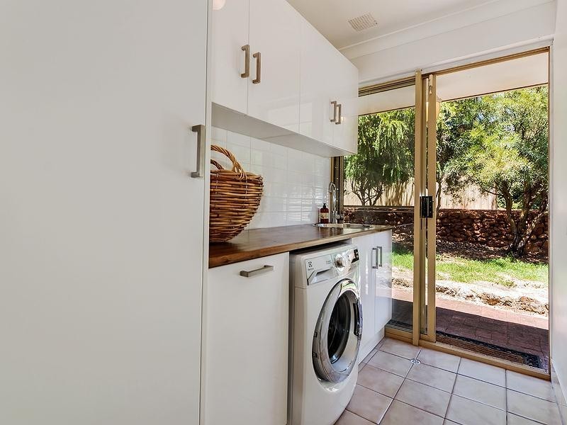 17 Three Kangaroos Way, Byford WA 6122