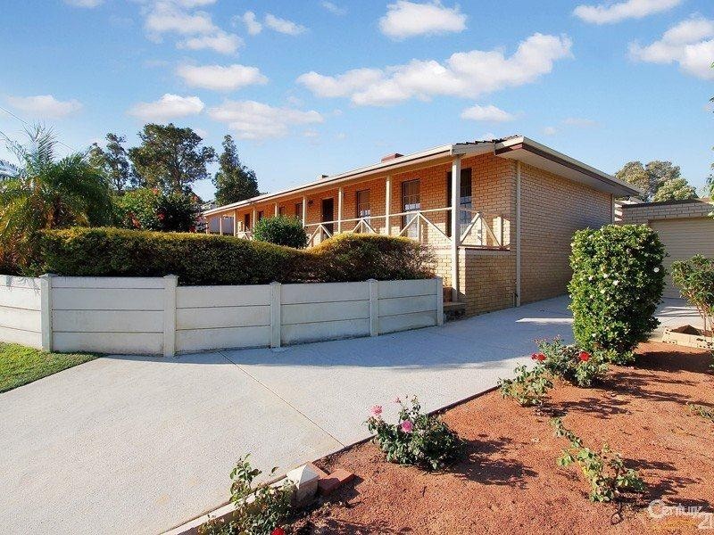 17 Wangoola Terrace, Mount Nasura WA 6112