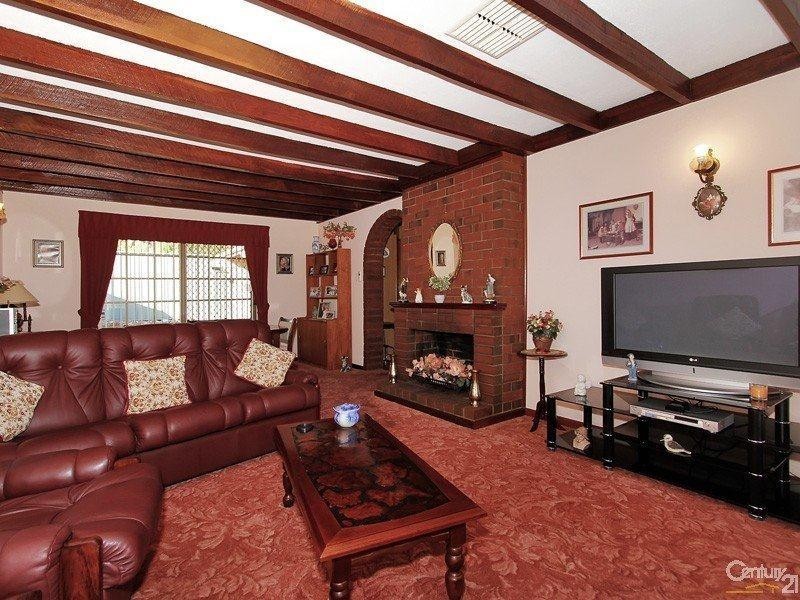 17 Wangoola Terrace, Mount Nasura WA 6112