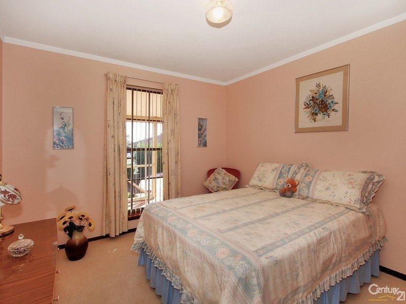 17 Wangoola Terrace, Mount Nasura WA 6112