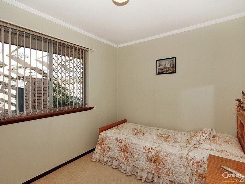 17 Wangoola Terrace, Mount Nasura WA 6112