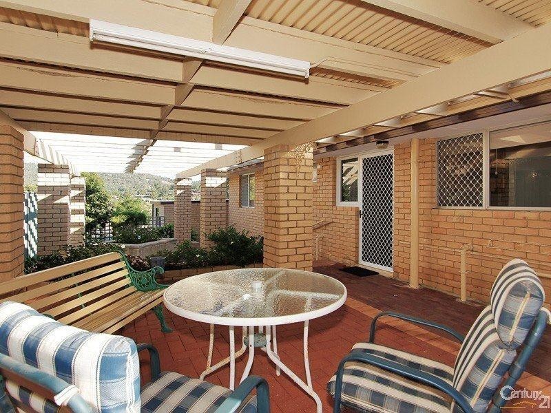17 Wangoola Terrace, Mount Nasura WA 6112