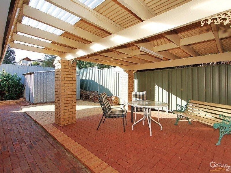 17 Wangoola Terrace, Mount Nasura WA 6112