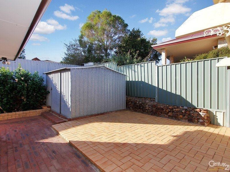 17 Wangoola Terrace, Mount Nasura WA 6112